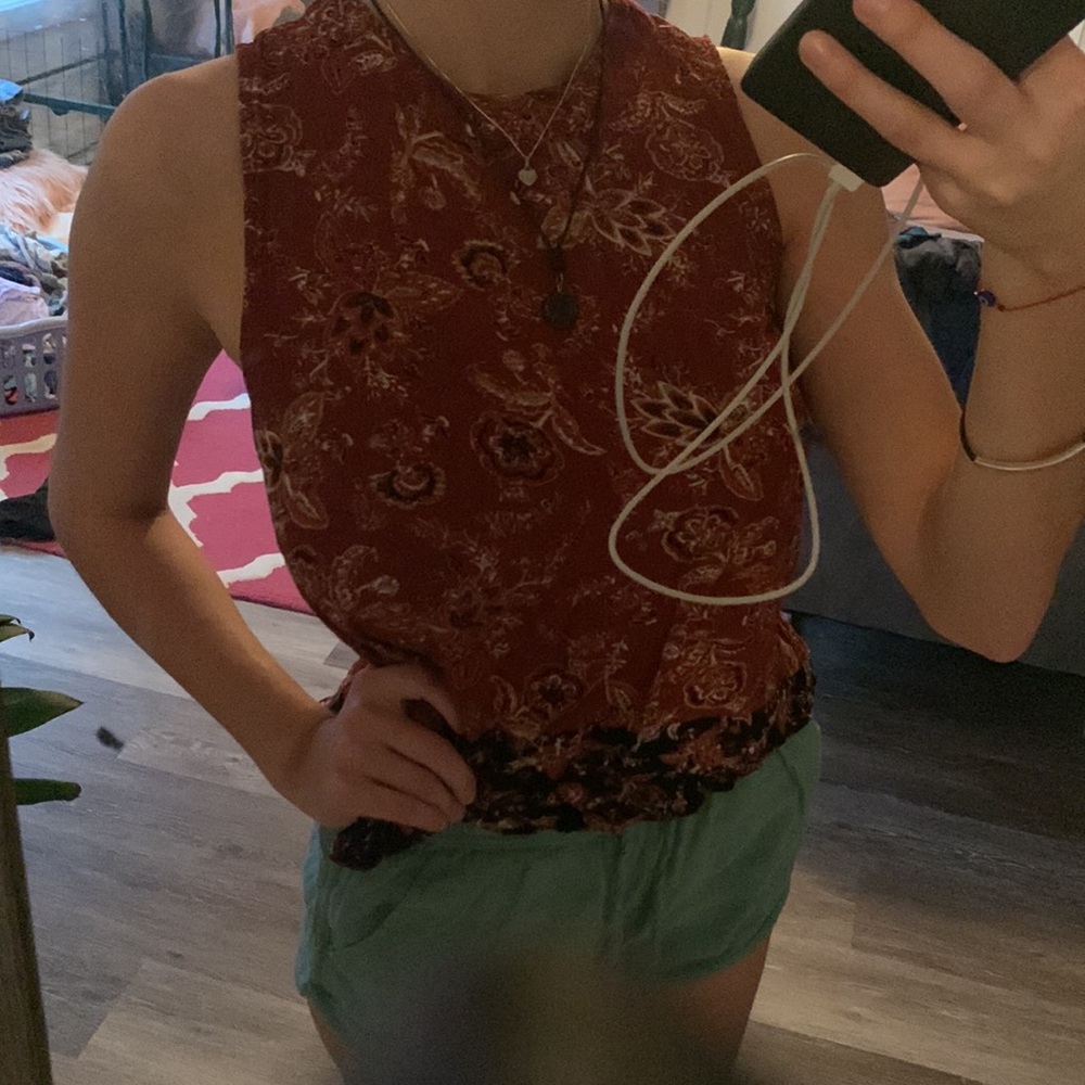 flowy tank
